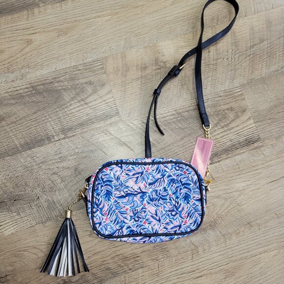 NWT Simply Southern Crossbody Leaf Blue Purse - Picture 2 of 6